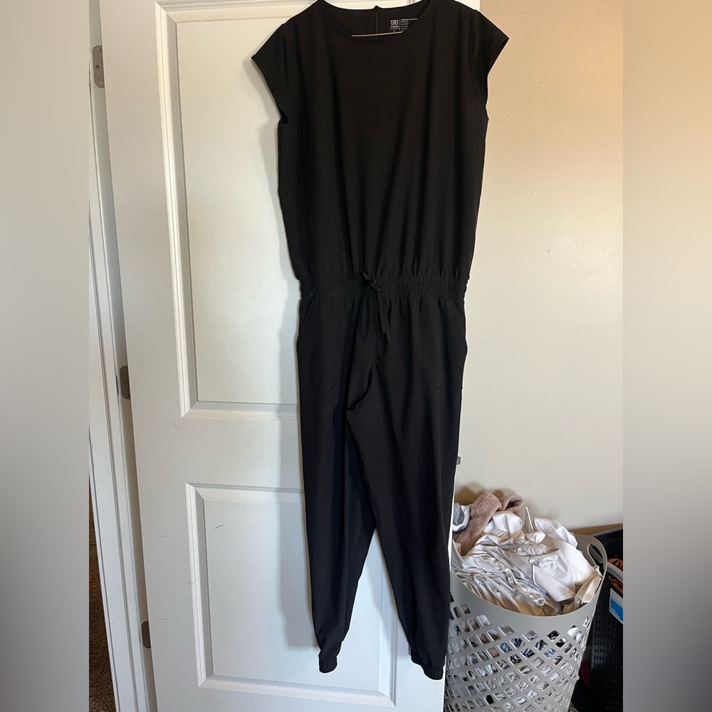 Albion Black Jumpsuit with Cinched Waist and Straight-Leg Design